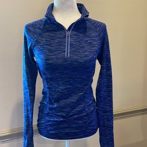 Athleta long sleeve work out top.